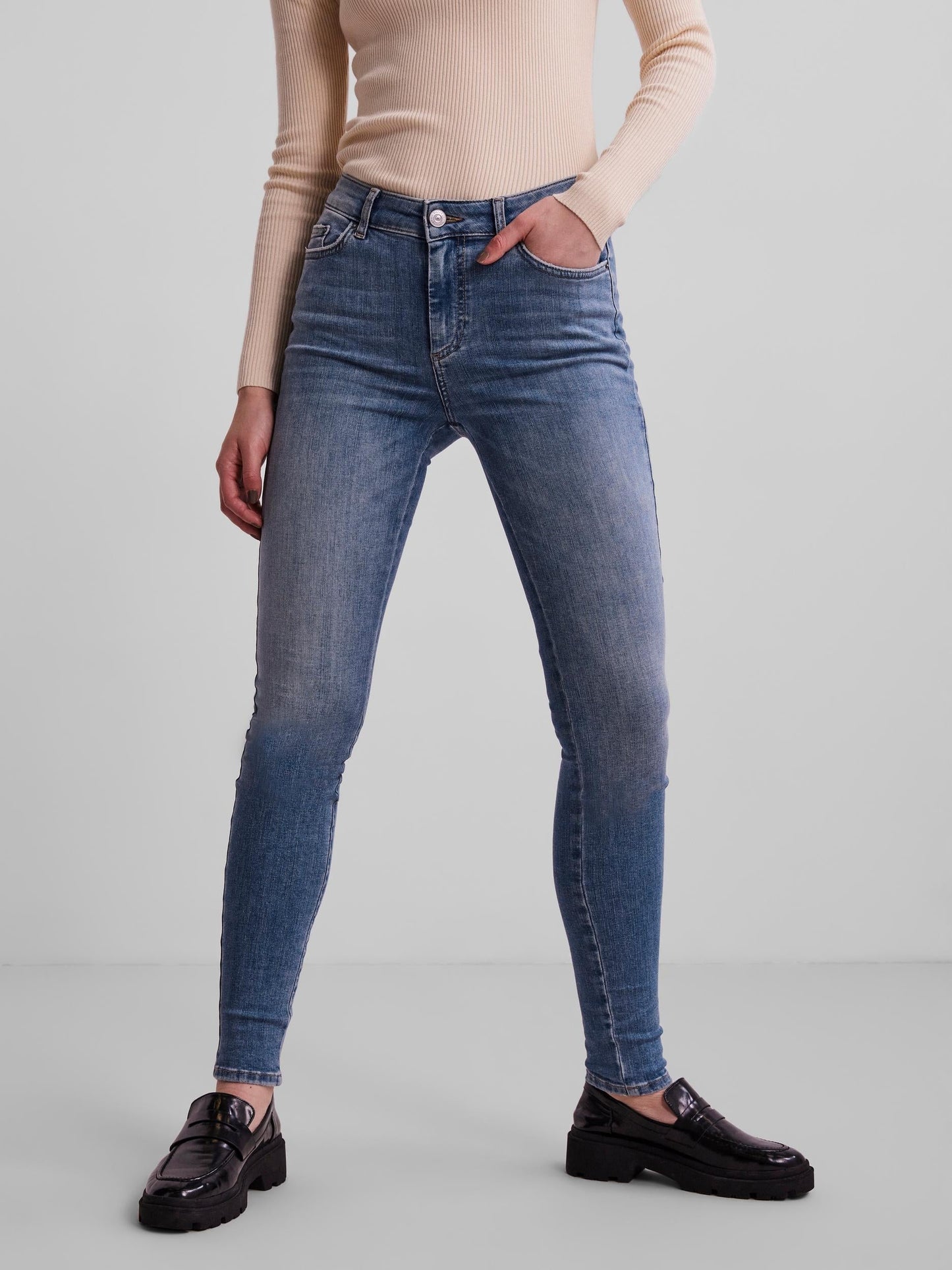 Delly Skinny Jeans | Light Blue | Regular Pants Pieces S - UK 8 